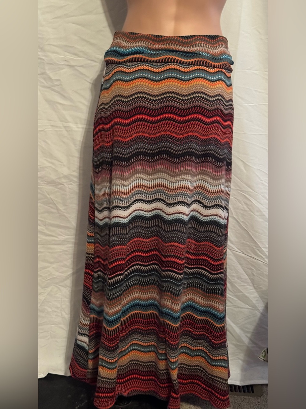 Y2K Soft Wavy Multicolor Maxi Skirt - Earth Tone Stripe - Picture 3 of 4